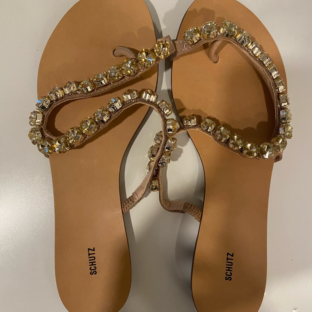Sparkly Schutz Flat Sandals 🌟